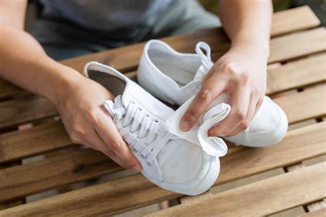 how to clean shoes